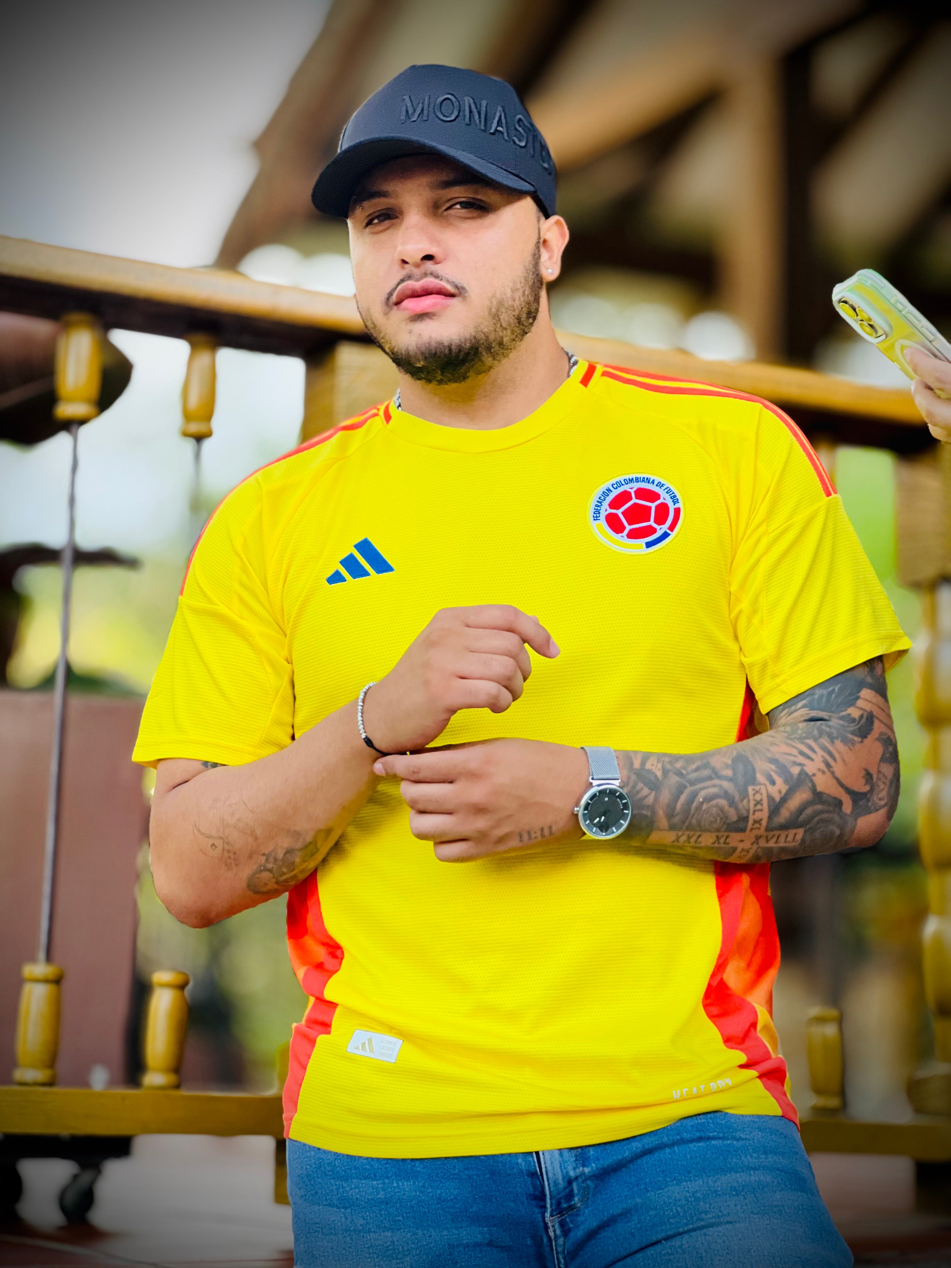 CAMISETA SELECCIÓN COLOMBIA LOCAL 2024/2025