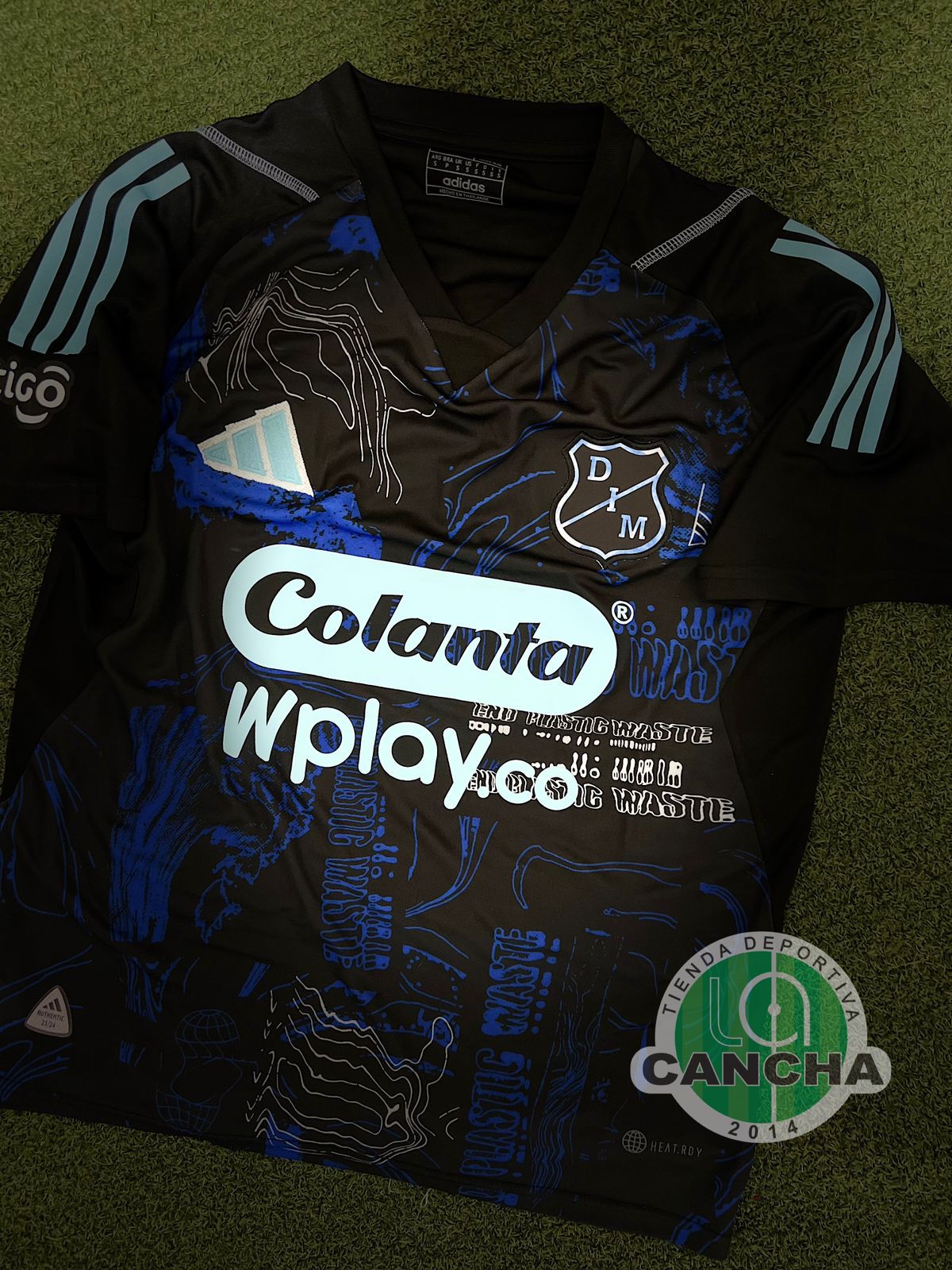 CAMISETA DIM LOS OCÈANOS VERSIÒN ESPECIAL