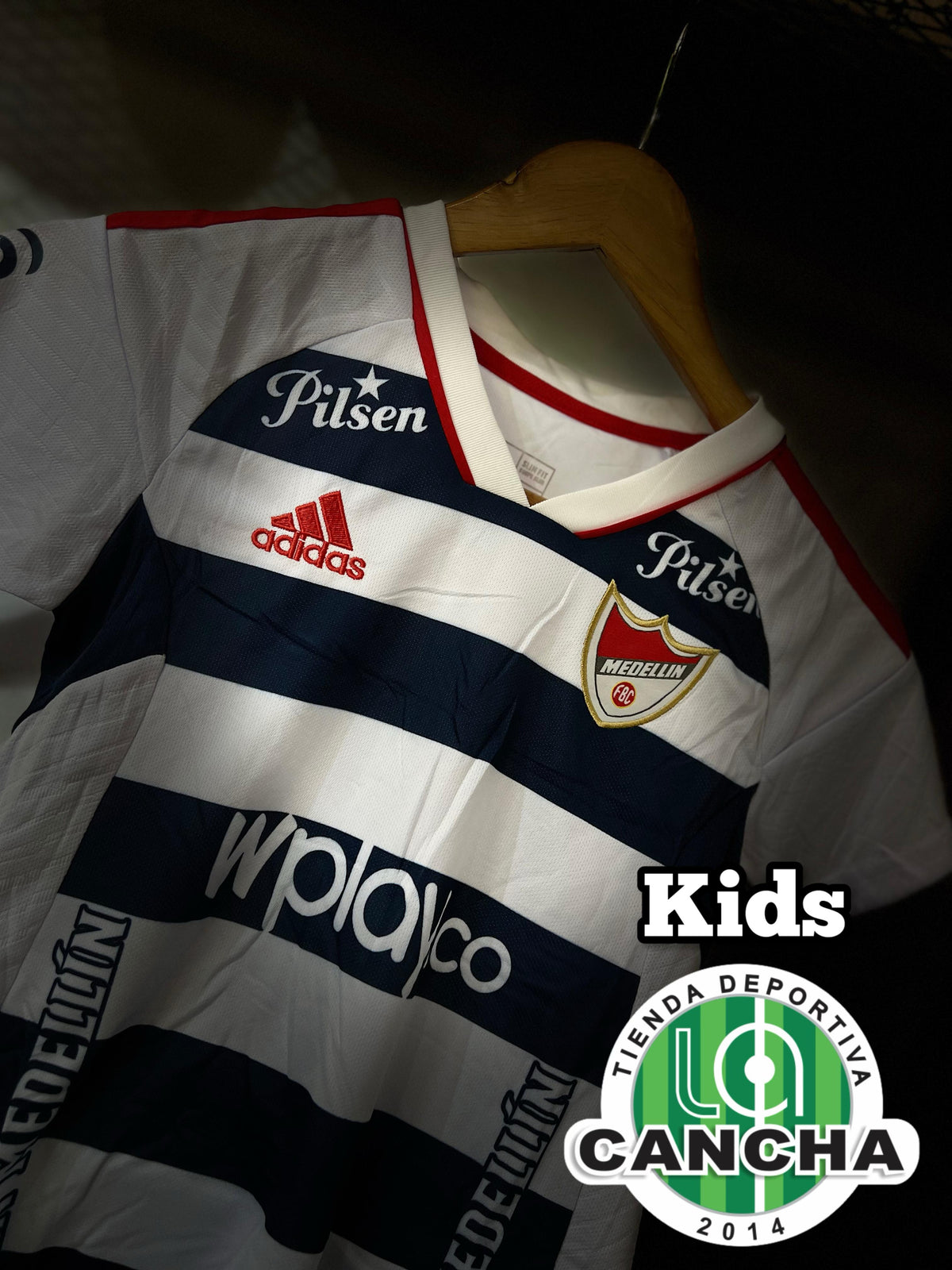 CAMISETA DIM VERSIÓN ESPECIAL 110 AÑOS AAA KIDS