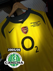 CAMISETA ARSENAL RETRO VISITANTE 2005/2006