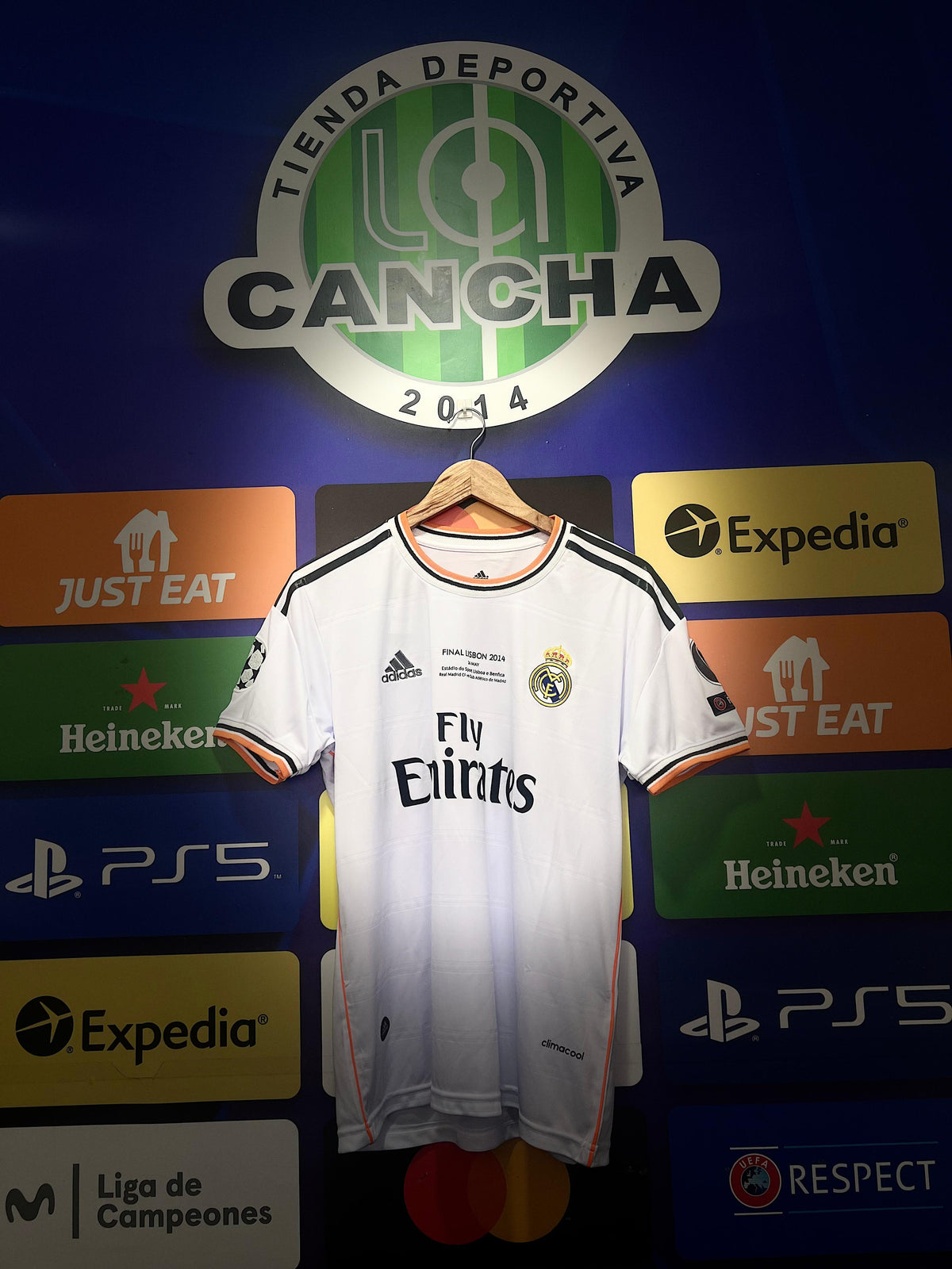 CAMISETA REAL MADRID RETRO 2014