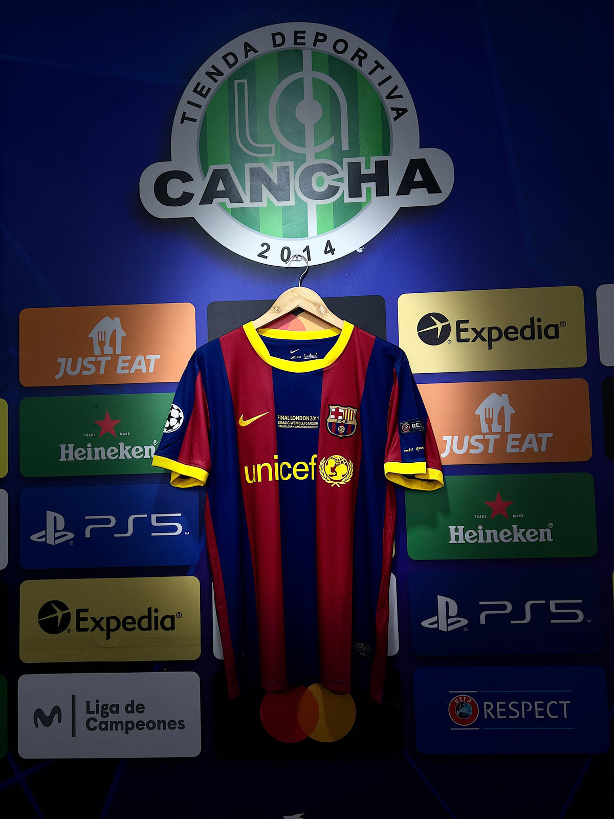 CAMISETA BARCELONA RETRO LOCAL 2010-2011