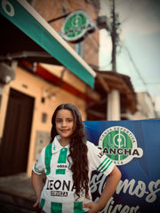 CAMISETA NACIONAL RETRO LEONA 1996  KIDS