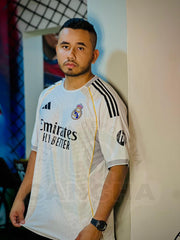 CAMISETA REAL MADRID LOCAL 2025-2026 PARCHE CHAMPIONS