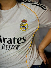 CAMISETA REAL MADRID LOCAL 2025-2026 PARCHE CHAMPIONS