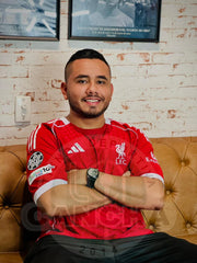 CAMISETA LIVERPOOL LOCAL 2025-2026 PARCHE CHAMPIONS