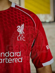 CAMISETA LIVERPOOL LOCAL 2025-2026 PARCHE CHAMPIONS