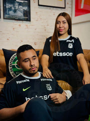 CAMISETA NACIONAL ENTRENAMIENTO NEGRA VERSION FAN 2026
