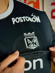 CAMISETA NACIONAL ENTRENAMIENTO NEGRA VERSION FAN 2026