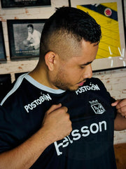 CAMISETA NACIONAL ENTRENAMIENTO NEGRA VERSION FAN 2026