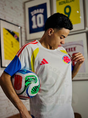 CAMISETA COLOMBIA BLANCA ENTRENAMIENTO 2026