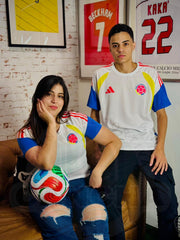 CAMISETA COLOMBIA BLANCA ENTRENAMIENTO 2026