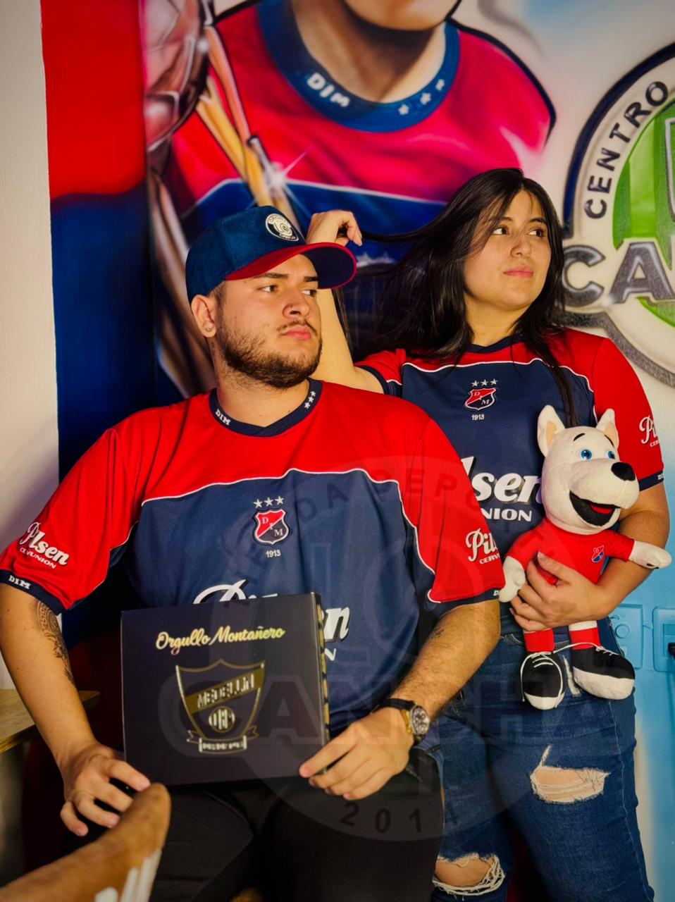 CAMISETA DIM RETRO CAMPEON 2002