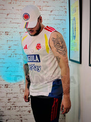 PETO Y PANTALONETA SELECCIÓN COLOMBIA ENTRENAMIENTO 2026 BLANCO