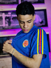 CAMISETA SELECCION COLOMBIA DNA AZUL 2026
