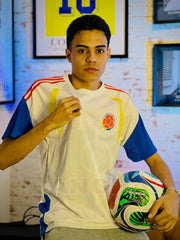 CAMISETA COLOMBIA BLANCA ENTRENAMIENTO 2026