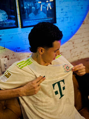 CAMISETA BAYERN MUNICH OKTOBERFEST 2025