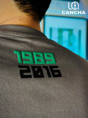 CAMISETA ATLETICO NACIONAL TIPOGRAFIA CHINA GRIS