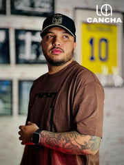 CAMISETA ATLETICO NACIONAL CONTORNO DE ESCUDO (CAFÉ)