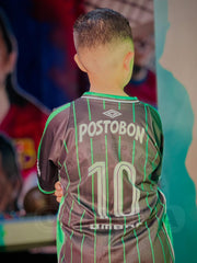 CAMISETA NACIONAL RETRO VISITANTE 2003 NIÑO