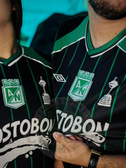 CAMISETA NACIONAL RETRO VISITANTE 2003