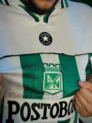 CAMISETA NACIONAL RETRO VISITANTE CONVERSE 2001