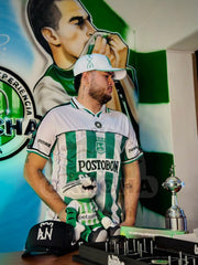 CAMISETA NACIONAL RETRO VISITANTE CONVERSE 2001
