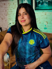 CAMISETA SELECCION COLOMBIA DAMA VISITANTE 2026