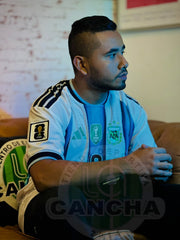 CAMISETA ARGENTINA LOCAL 2026 PARCHES