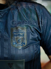 CAMISETA LIVERPOOL VERSION ESPECIAL NEGRA 1995
