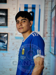 CAMISETA ARGENTINA RETRO VISITANTE 2010