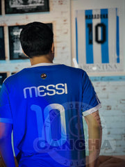 CAMISETA ARGENTINA RETRO VISITANTE 2010