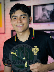 CAMISETA PORTUGAL VERSION ESPECIAL NEGRA