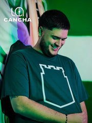 CAMISETA ATLETICO NACIONAL CONTORNO DE ESCUDO VERDE