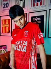 CAMISETA AMERICA RETRO LOCAL 2000