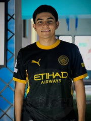 MANCHESTER CITY VISITA HAALAND 2026/2027