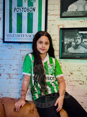 CAMISETA NACIONAL LOCAL JAMES #23 DAMA Y NIÑO 2026/2027