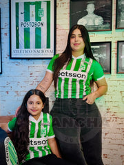CAMISETA NACIONAL LOCAL JAMES #23 DAMA Y NIÑO 2026/2027