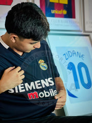 CAMISETA REAL MADRID VISITANTE 2004-2005