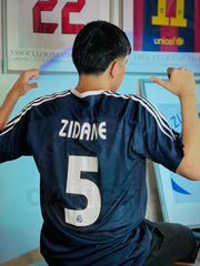 CAMISETA REAL MADRID VISITANTE 2004-2005