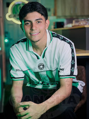CAMISETA NACIONAL RETRO VISITANTE CONVERSE 2001
