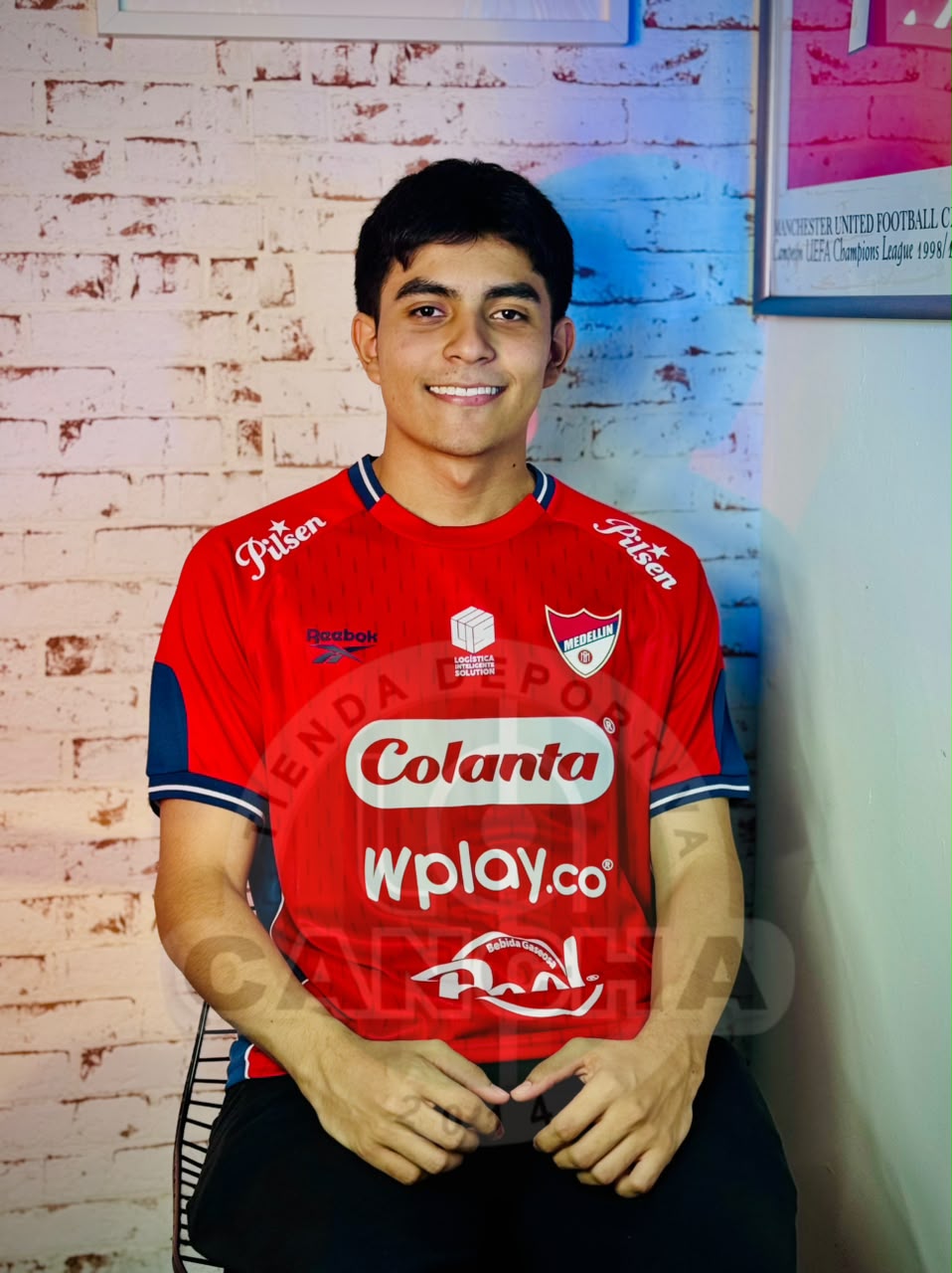 CAMISETA DIM LOCAL PLAYER VERSIÓN ESPECIAL 2026/2027