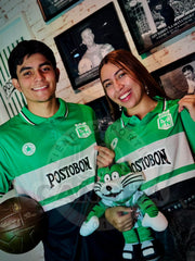 CAMISETA NACIONAL RETRO LOCAL TIPO POLO 2001