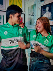CAMISETA NACIONAL RETRO LOCAL TIPO POLO 2001