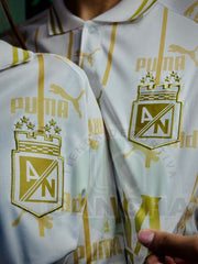 CAMISETA NACIONAL VERSIÒN ESPECIAL RETRO 1996-97