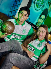 CAMISETA NACIONAL RETRO VISITANTE TIPO POLO 2001
