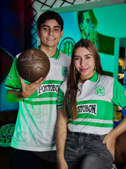 CAMISETA NACIONAL RETRO VISITANTE TIPO POLO 2001