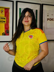CAMISETA SELECCION COLOMBIA LOCAL DAMA 2026