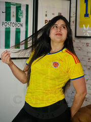 CAMISETA SELECCION COLOMBIA LOCAL DAMA 2026