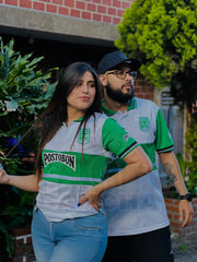 CAMISETA NACIONAL RETRO VISITANTE TIPO POLO 2001